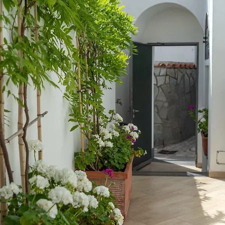Capri Dreaming Bed & Breakfast 4*