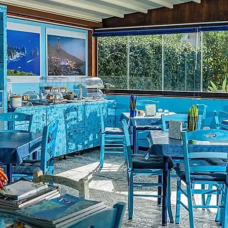 Capri Dreaming 4*